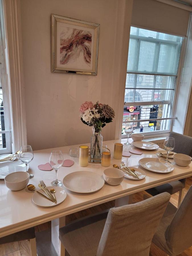 3 Bedroom In Central Sleep 10 Hy2 Apartment