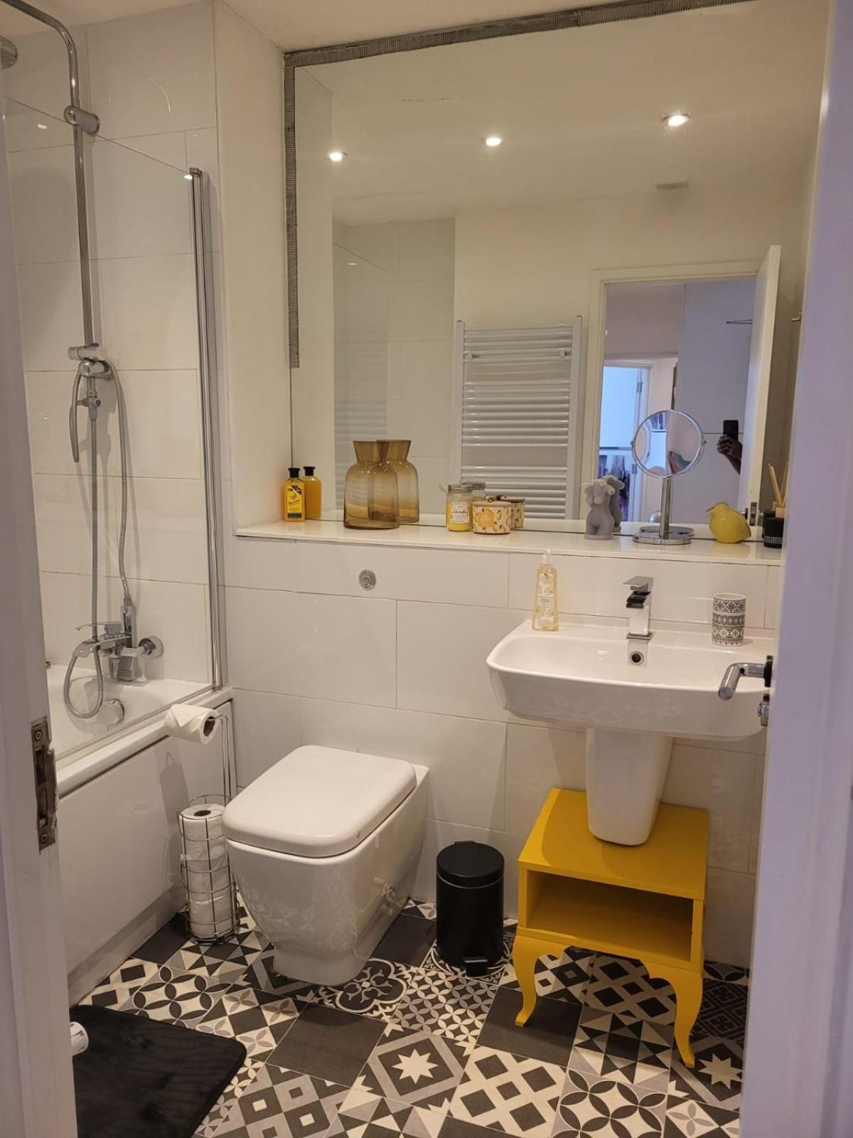 3 Bedroom In Central Sleep 10 Hy2 London