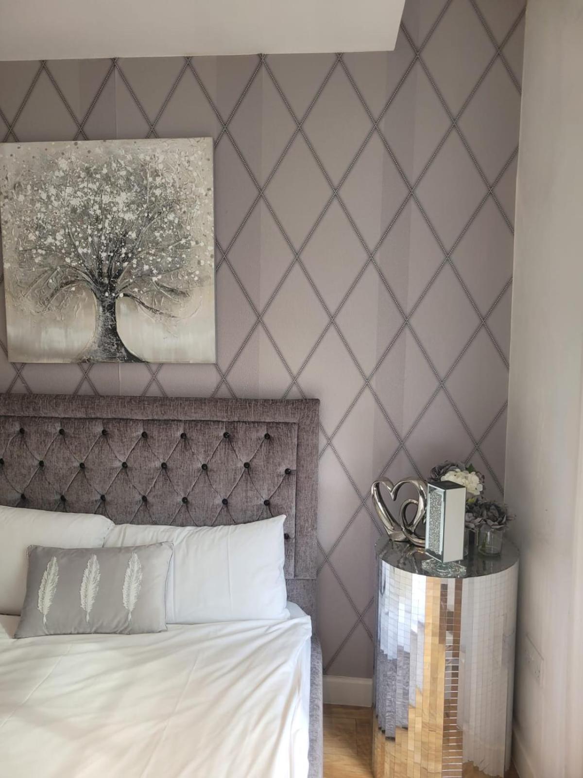 Apartment 3 Bedroom In Central Sleep 10 Hy2 *