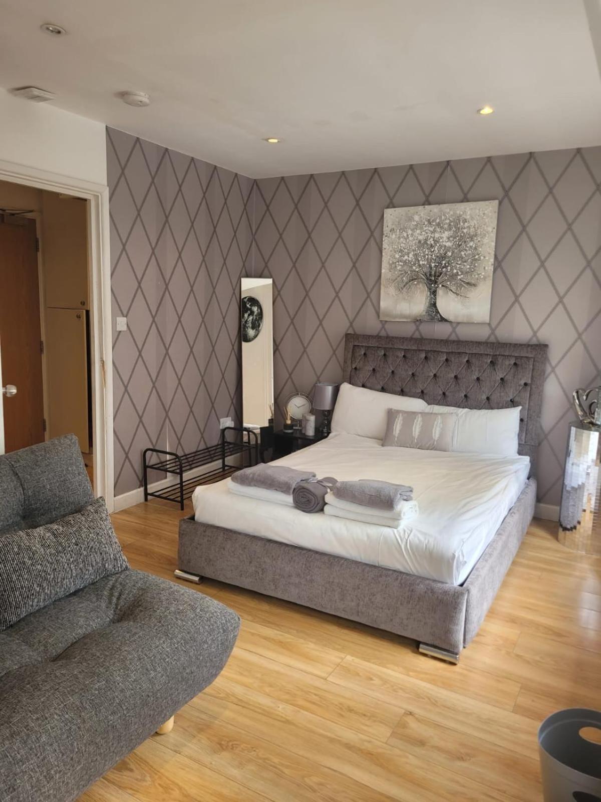 3 Bedroom In Central Sleep 10 Hy2 Apartment London